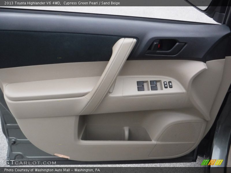 Cypress Green Pearl / Sand Beige 2013 Toyota Highlander V6 4WD