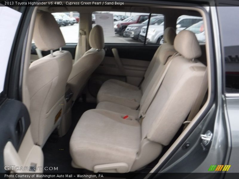 Cypress Green Pearl / Sand Beige 2013 Toyota Highlander V6 4WD