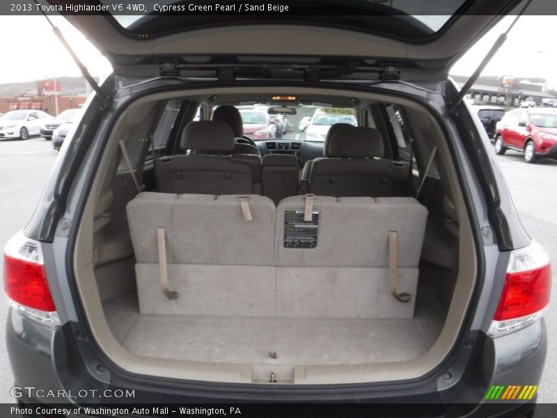Cypress Green Pearl / Sand Beige 2013 Toyota Highlander V6 4WD