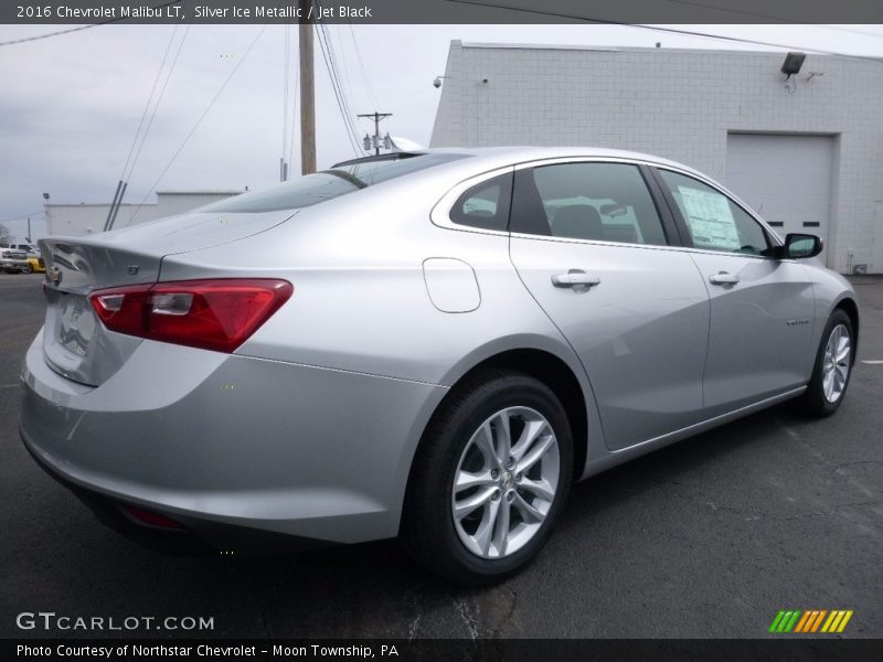 Silver Ice Metallic / Jet Black 2016 Chevrolet Malibu LT