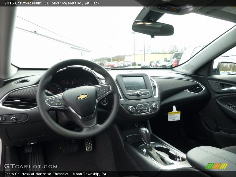 Silver Ice Metallic / Jet Black 2016 Chevrolet Malibu LT