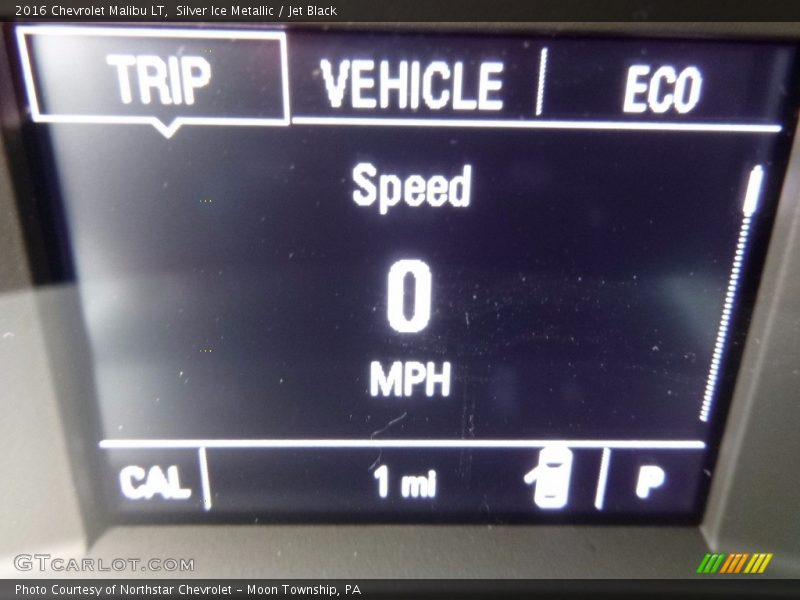 Silver Ice Metallic / Jet Black 2016 Chevrolet Malibu LT