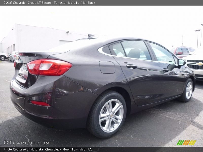 Tungsten Metallic / Jet Black 2016 Chevrolet Cruze LT Sedan