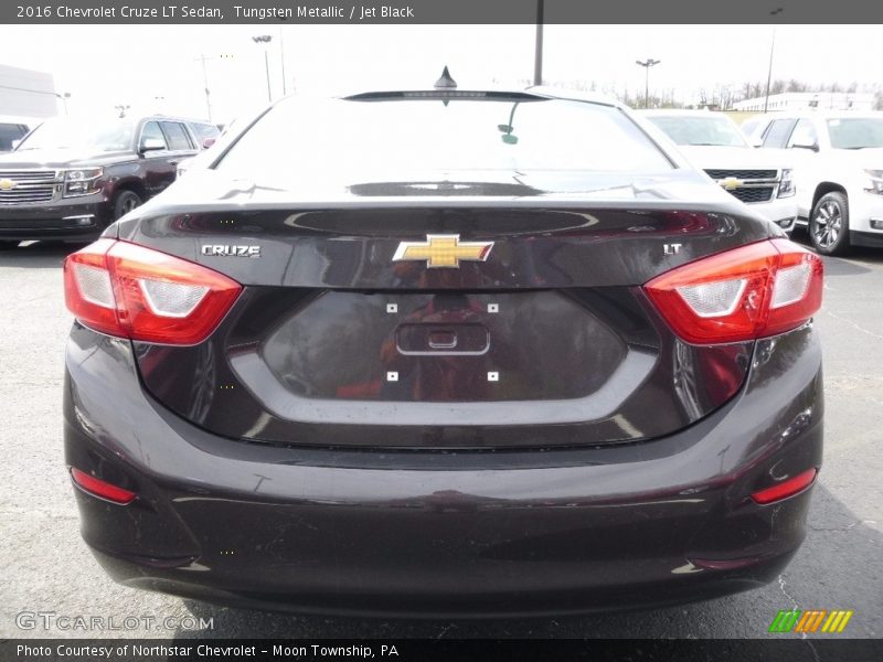 Tungsten Metallic / Jet Black 2016 Chevrolet Cruze LT Sedan