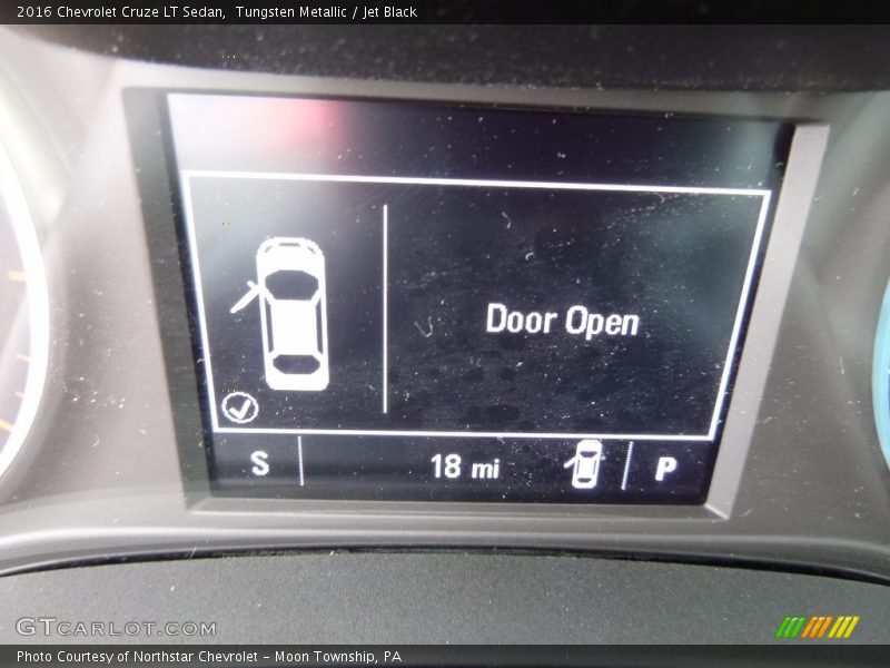 Tungsten Metallic / Jet Black 2016 Chevrolet Cruze LT Sedan