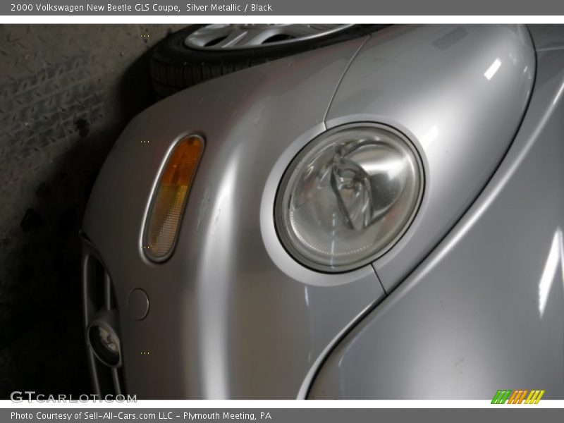 Silver Metallic / Black 2000 Volkswagen New Beetle GLS Coupe