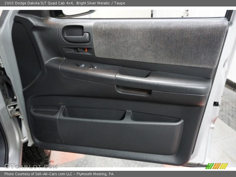 Bright Silver Metallic / Taupe 2003 Dodge Dakota SLT Quad Cab 4x4