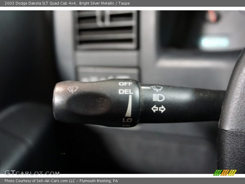 Bright Silver Metallic / Taupe 2003 Dodge Dakota SLT Quad Cab 4x4