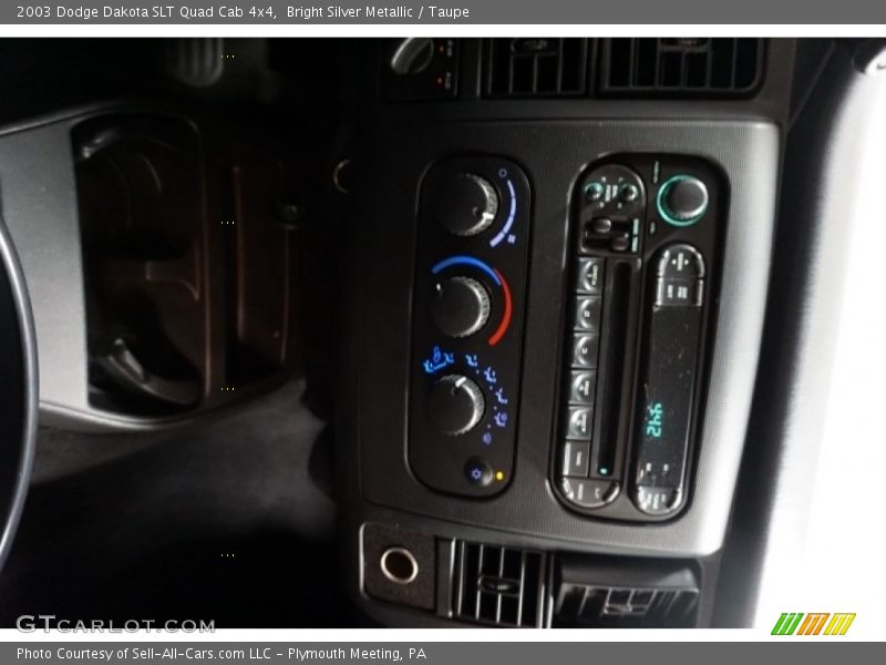 Bright Silver Metallic / Taupe 2003 Dodge Dakota SLT Quad Cab 4x4
