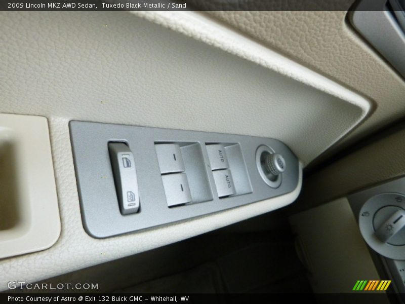 Tuxedo Black Metallic / Sand 2009 Lincoln MKZ AWD Sedan