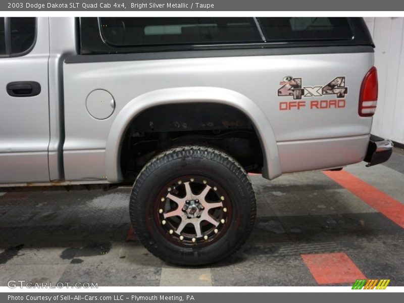 Bright Silver Metallic / Taupe 2003 Dodge Dakota SLT Quad Cab 4x4