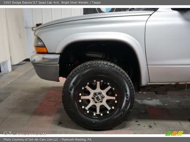 Bright Silver Metallic / Taupe 2003 Dodge Dakota SLT Quad Cab 4x4