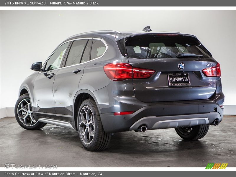 Mineral Grey Metallic / Black 2016 BMW X1 xDrive28i