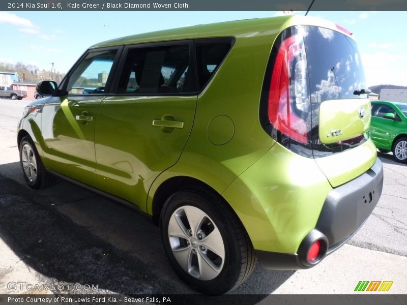 Kale Green / Black Diamond Woven Cloth 2014 Kia Soul 1.6