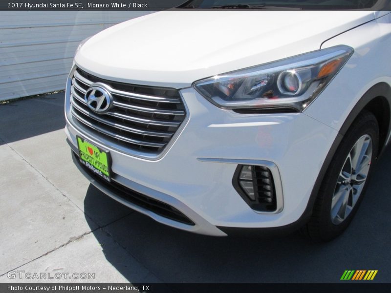 Monaco White / Black 2017 Hyundai Santa Fe SE