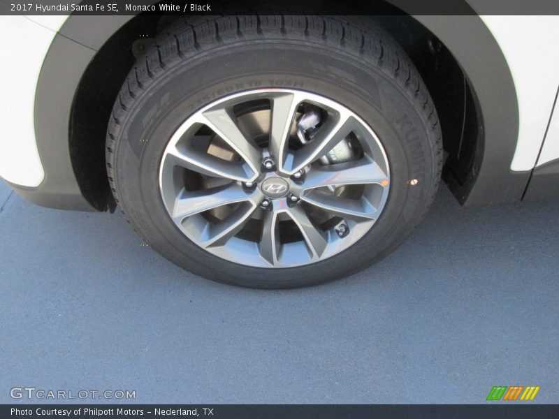 Monaco White / Black 2017 Hyundai Santa Fe SE