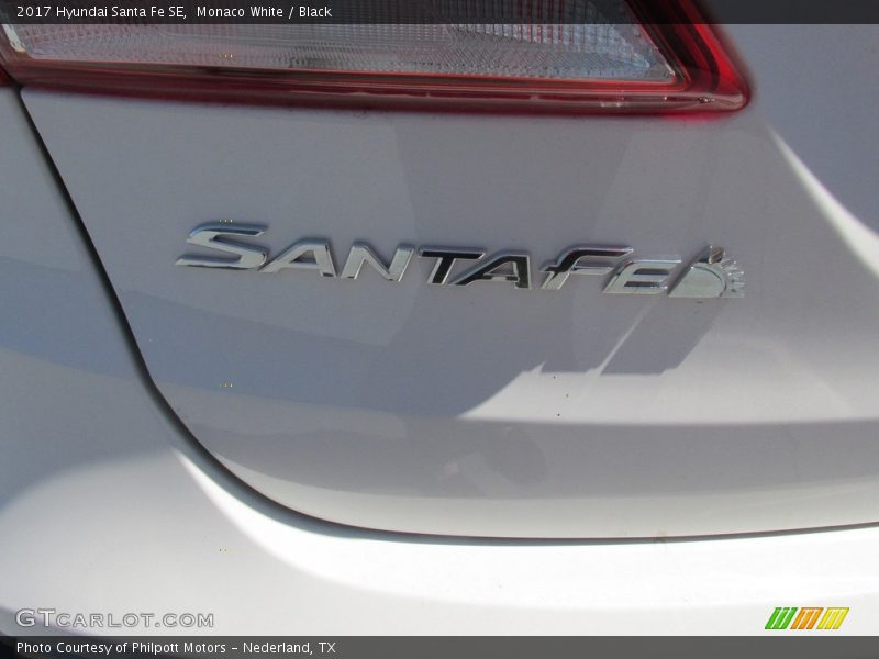 Monaco White / Black 2017 Hyundai Santa Fe SE