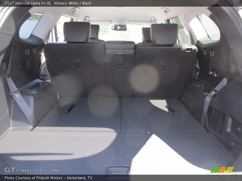 Monaco White / Black 2017 Hyundai Santa Fe SE
