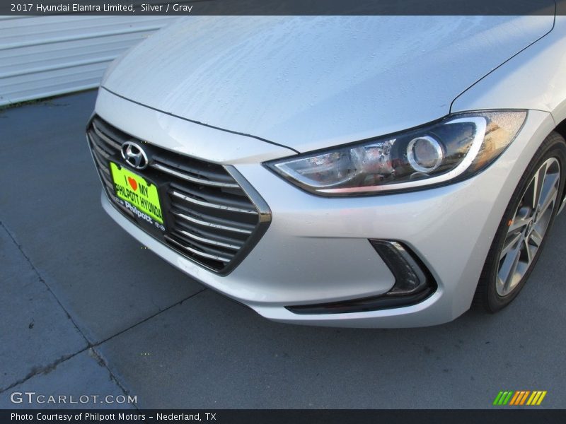 Silver / Gray 2017 Hyundai Elantra Limited