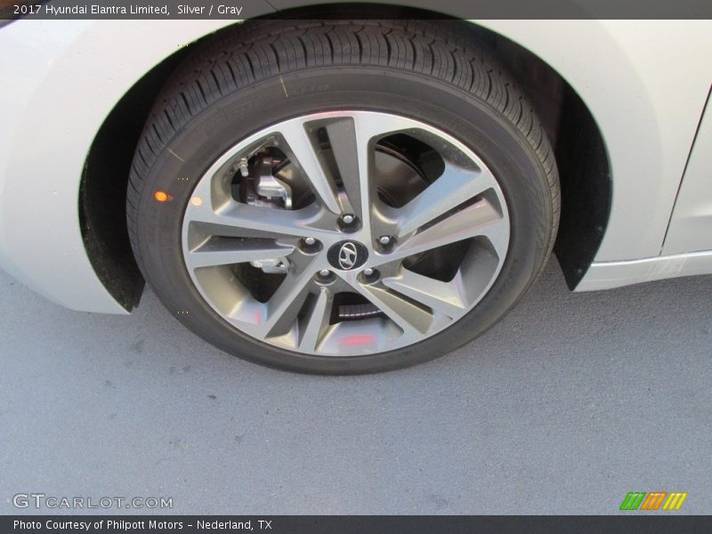 Silver / Gray 2017 Hyundai Elantra Limited