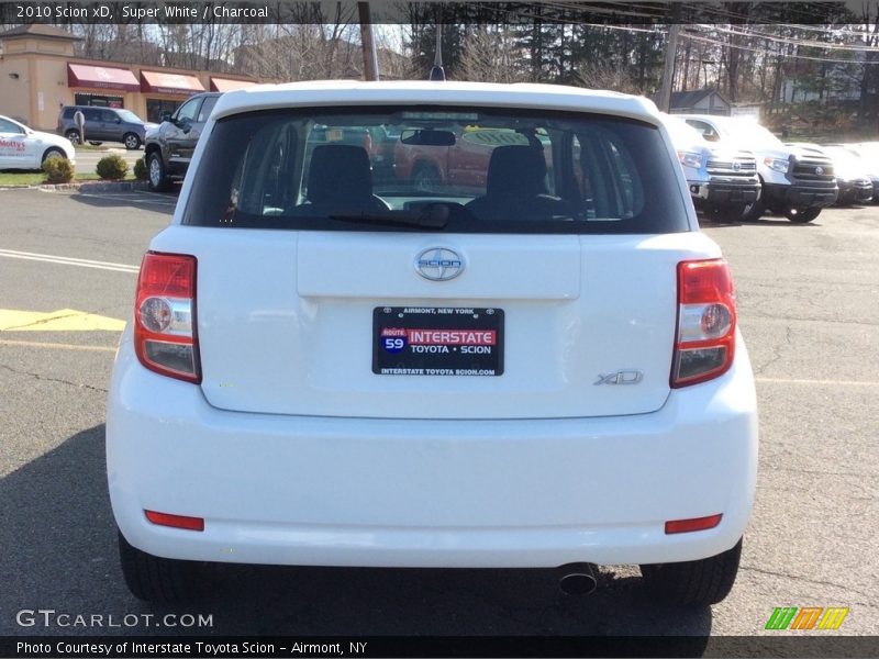 Super White / Charcoal 2010 Scion xD