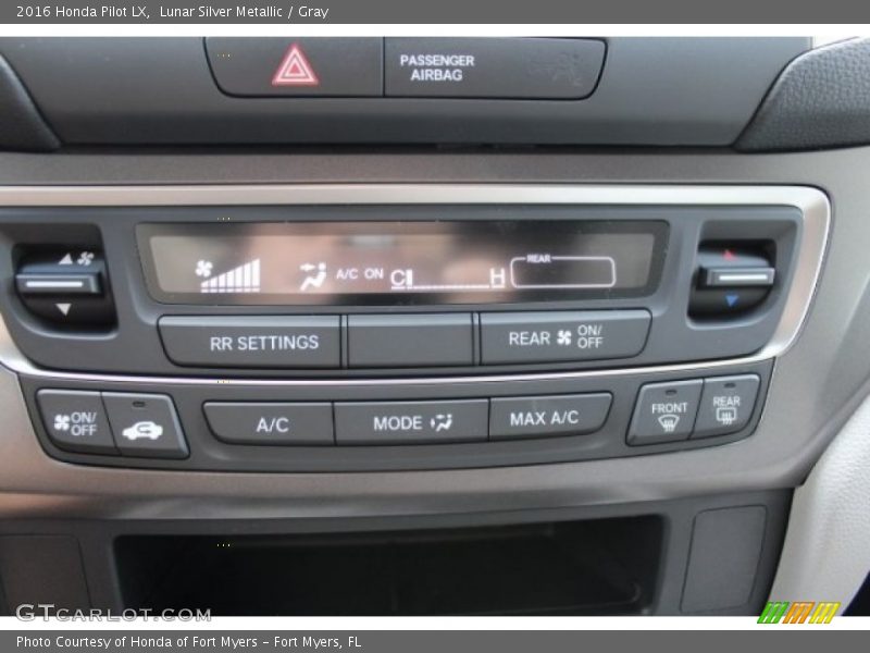 Lunar Silver Metallic / Gray 2016 Honda Pilot LX