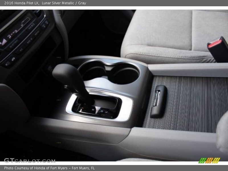 Lunar Silver Metallic / Gray 2016 Honda Pilot LX