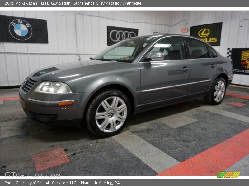 Stonehenge Grey Metallic / Anthracite 2005 Volkswagen Passat GLX Sedan