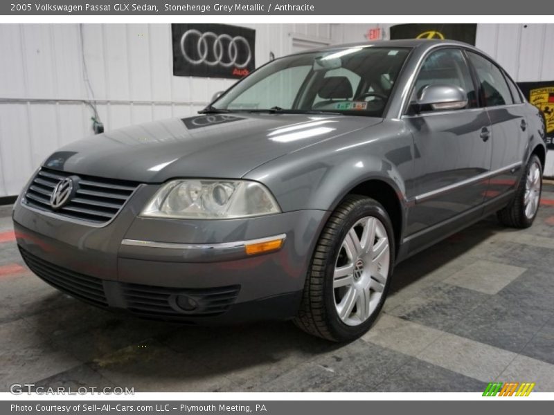 Stonehenge Grey Metallic / Anthracite 2005 Volkswagen Passat GLX Sedan