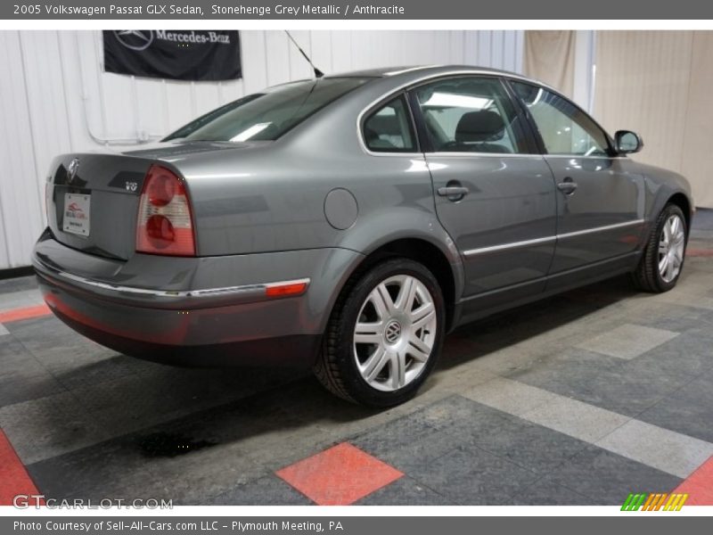 Stonehenge Grey Metallic / Anthracite 2005 Volkswagen Passat GLX Sedan