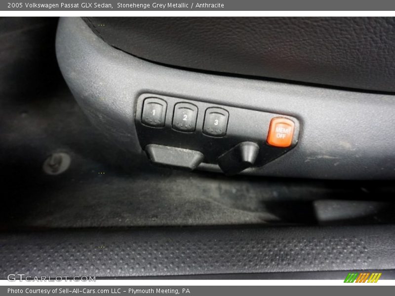 Stonehenge Grey Metallic / Anthracite 2005 Volkswagen Passat GLX Sedan