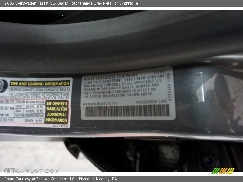 Stonehenge Grey Metallic / Anthracite 2005 Volkswagen Passat GLX Sedan