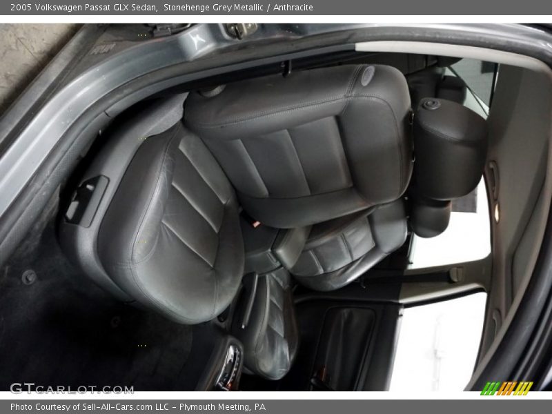 Stonehenge Grey Metallic / Anthracite 2005 Volkswagen Passat GLX Sedan