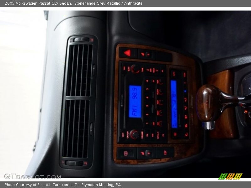 Stonehenge Grey Metallic / Anthracite 2005 Volkswagen Passat GLX Sedan
