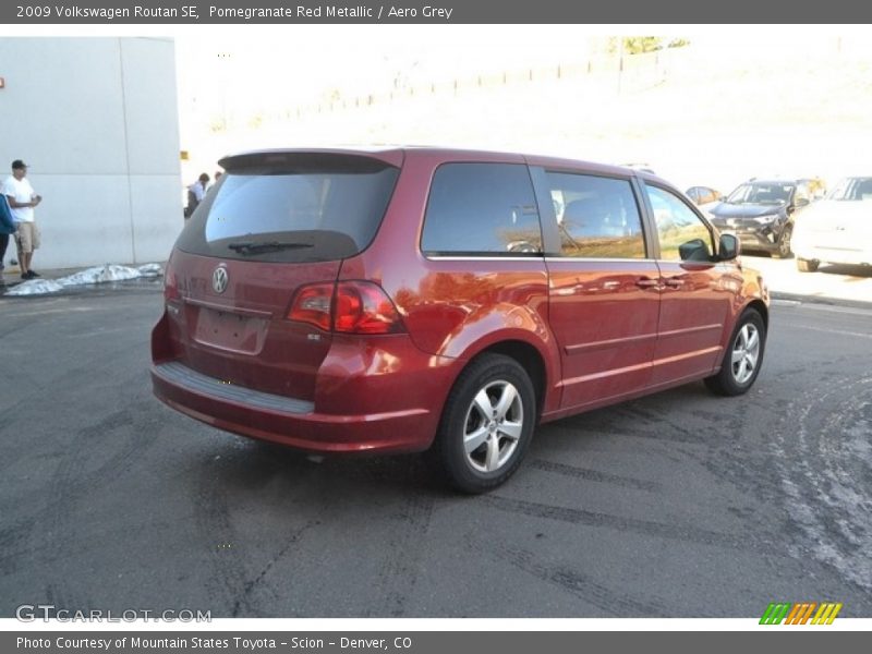 Pomegranate Red Metallic / Aero Grey 2009 Volkswagen Routan SE