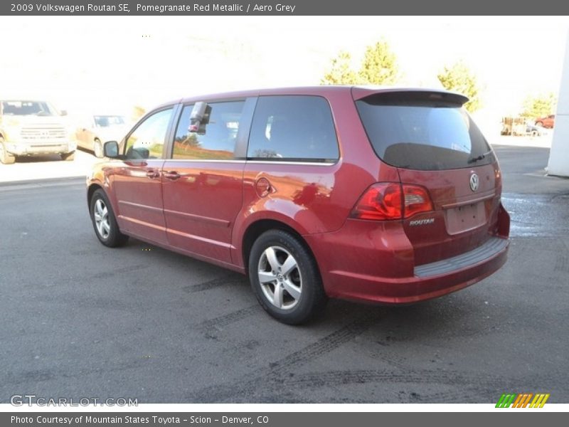 Pomegranate Red Metallic / Aero Grey 2009 Volkswagen Routan SE
