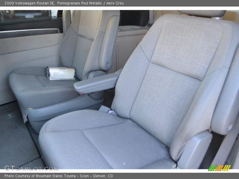 Pomegranate Red Metallic / Aero Grey 2009 Volkswagen Routan SE