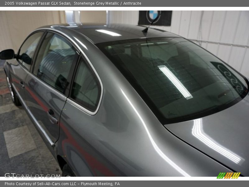 Stonehenge Grey Metallic / Anthracite 2005 Volkswagen Passat GLX Sedan