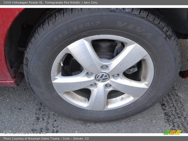 Pomegranate Red Metallic / Aero Grey 2009 Volkswagen Routan SE