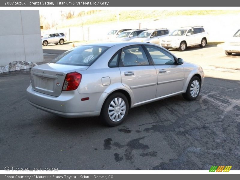 Titanium Silver Metallic / Grey 2007 Suzuki Forenza Sedan
