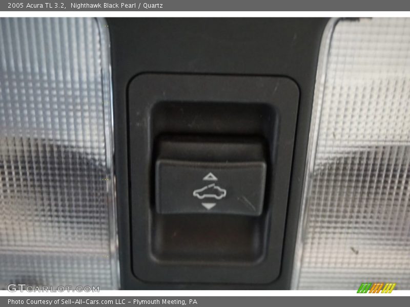 Nighthawk Black Pearl / Quartz 2005 Acura TL 3.2