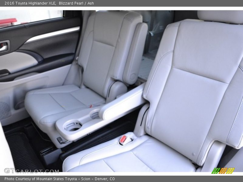 Blizzard Pearl / Ash 2016 Toyota Highlander XLE
