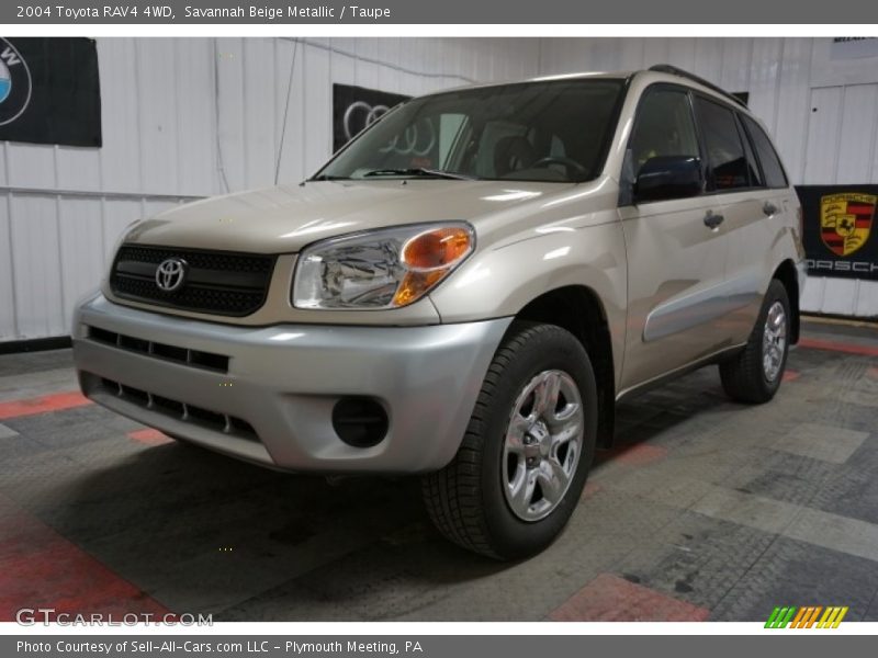 Front 3/4 View of 2004 RAV4 4WD