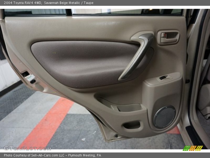 Savannah Beige Metallic / Taupe 2004 Toyota RAV4 4WD