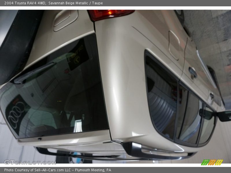 Savannah Beige Metallic / Taupe 2004 Toyota RAV4 4WD