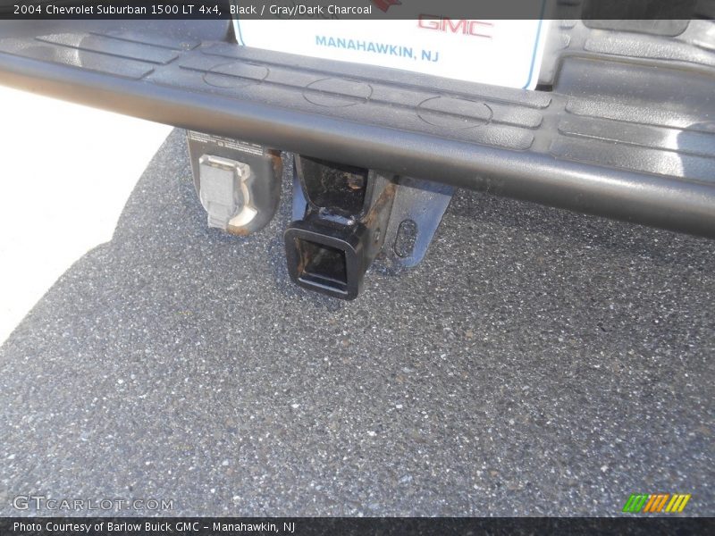 Black / Gray/Dark Charcoal 2004 Chevrolet Suburban 1500 LT 4x4