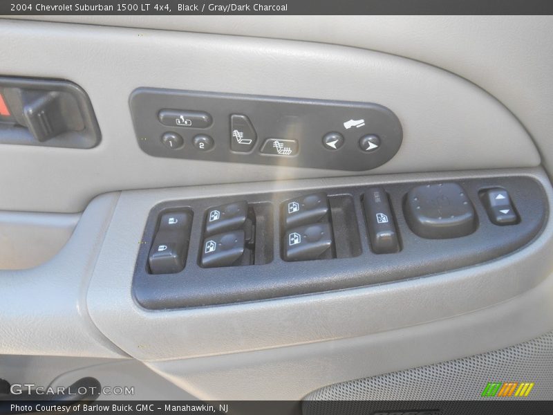 Black / Gray/Dark Charcoal 2004 Chevrolet Suburban 1500 LT 4x4