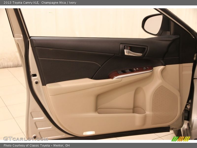Champagne Mica / Ivory 2013 Toyota Camry XLE