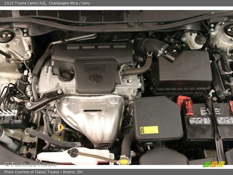 Champagne Mica / Ivory 2013 Toyota Camry XLE