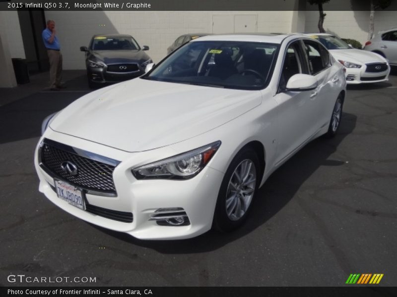 Moonlight White / Graphite 2015 Infiniti Q50 3.7